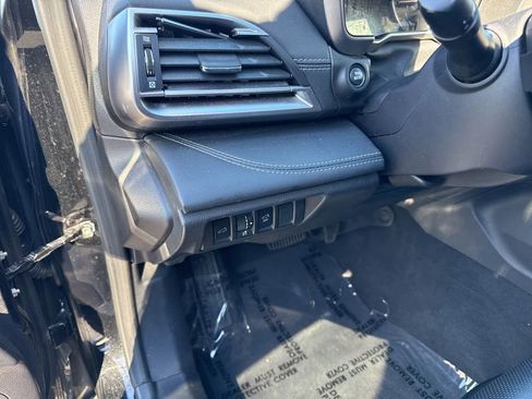 Used 2020 Subaru Outback Limited image 23