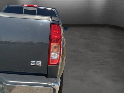 Used 2010 Nissan Frontier SE w/ SE Value Truck Pkg RWD image 26