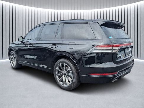 New 2026 Lincoln Aviator 2WD w/ Jet Appearance Package image 5