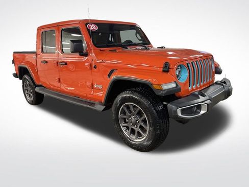 Certified 2020 Jeep Gladiator Overland w/ LED Lighting Group image 8