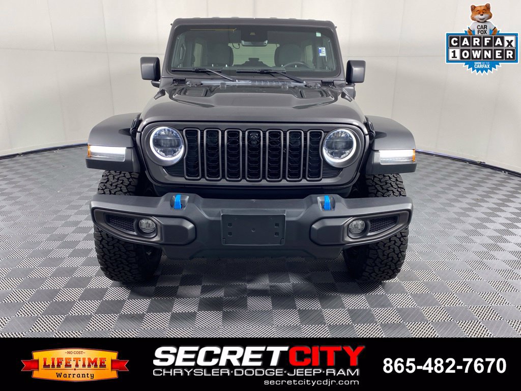 Used 2024 Jeep Wrangler Unlimited Rubicon 4xe w/ Technology Group AWD/4WD image 2