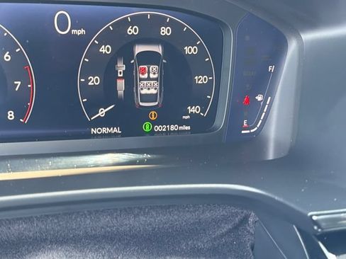 Used 2026 Honda CR-V EX-L image 16