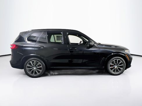 Used 2021 BMW X5 xDrive40i w/ M Sport Package AWD/4WD image 4