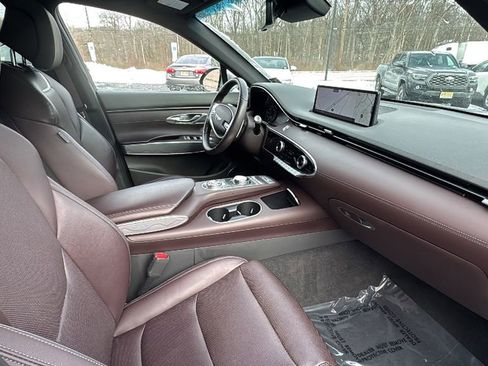 Used 2022 Genesis GV70 2.5T w/ Advanced Package image 16