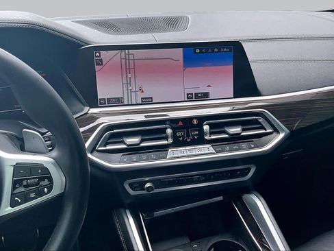 Used 2021 BMW X6 sDrive40i w/ M Sport Package RWD image 6