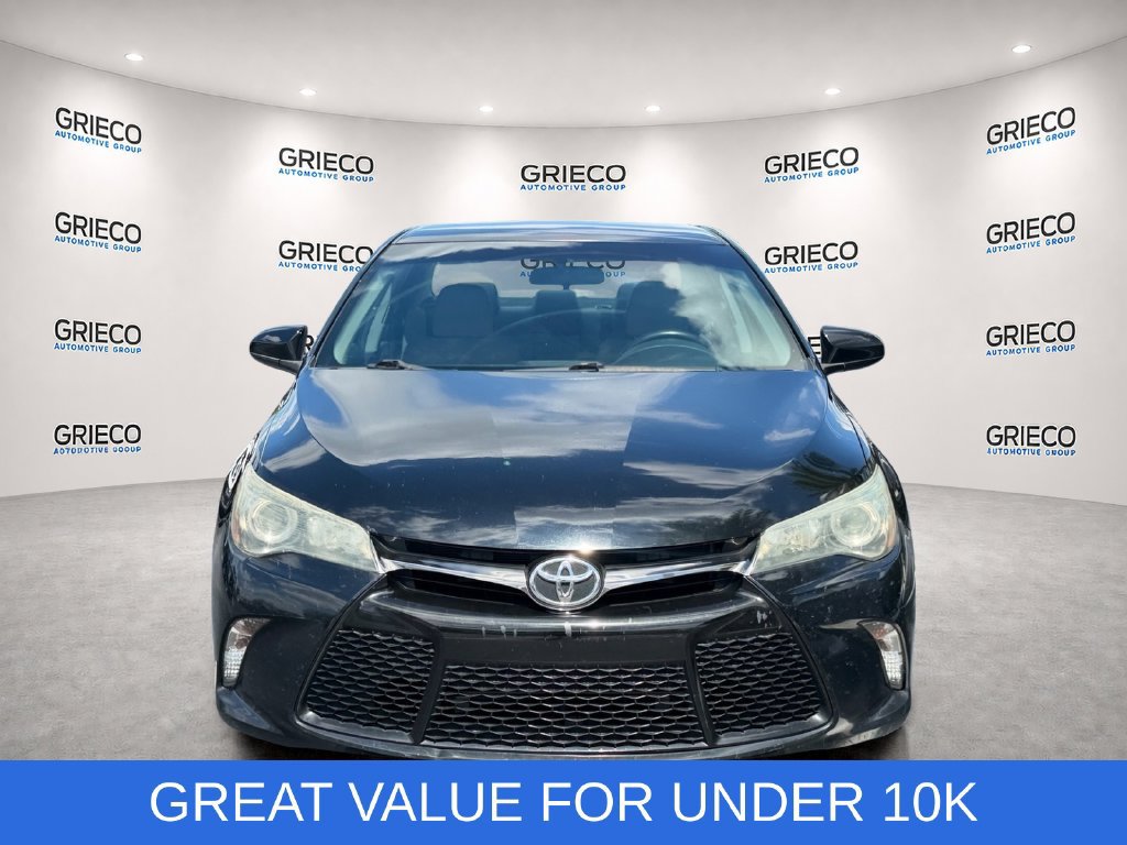 Used 2015 Toyota Camry SE FWD image 2