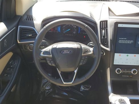 Used 2022 Ford Edge SEL w/ Convenience Package image 18