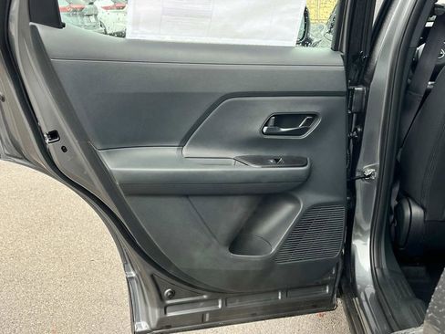 New 2026 Nissan Kicks S image 18