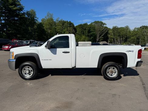 Used 2008 Chevrolet Silverado 2500 W/T w/ Snow Plow Prep Package AWD/4WD image 2
