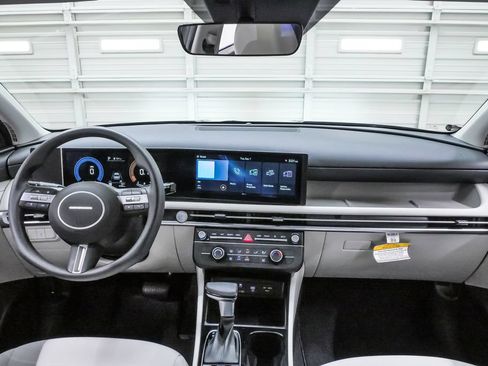 Certified 2026 Hyundai Tucson SE FWD image 15
