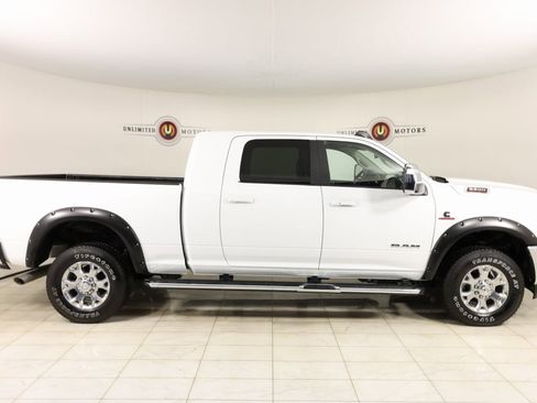 Used 2024 RAM 2500 Laramie w/ Snow Chief Group AWD/4WD image 2