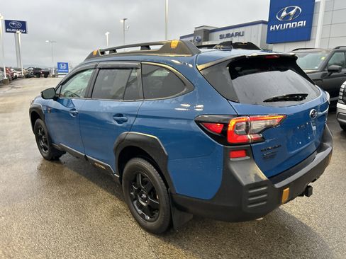 Used 2022 Subaru Outback Wilderness w/ Wilderness Package image 12