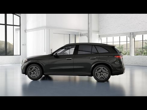 Used 2026 Mercedes-Benz GLC 300 4MATIC image 28