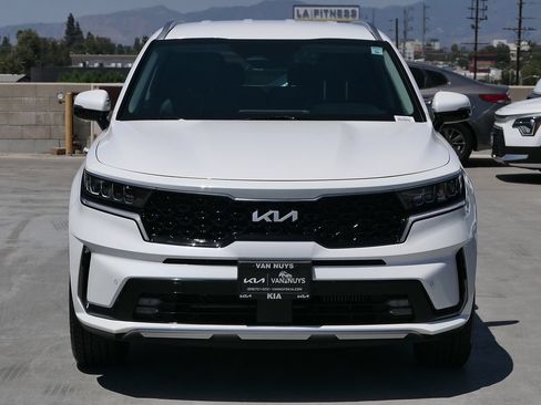 Used 2023 Kia Sorento EX AWD/4WD image 8