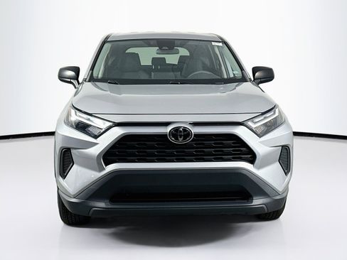 Used 2023 Toyota RAV4 LE FWD image 2
