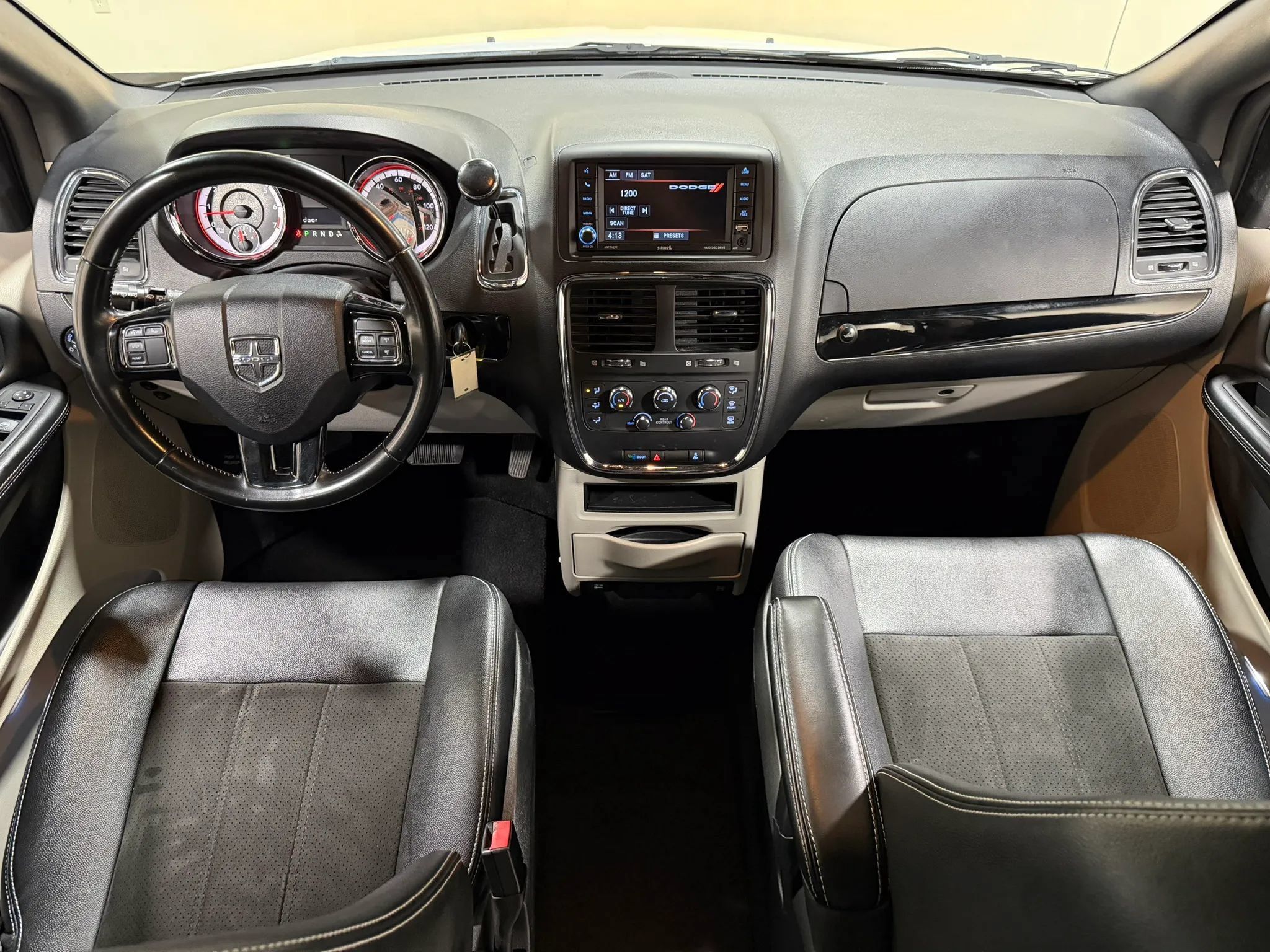Used 2019 Dodge Grand Caravan SXT FWD image 51