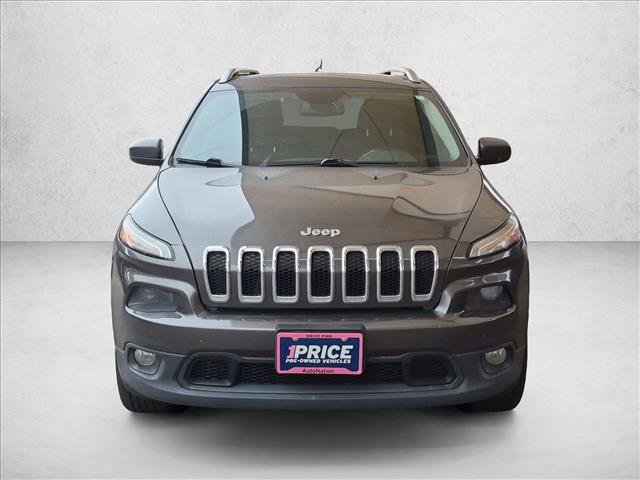 Used 2015 Jeep Cherokee Latitude AWD/4WD image 2
