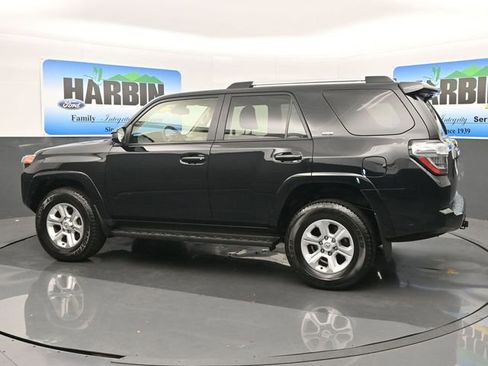 Used 2024 Toyota 4Runner SR5 image 3