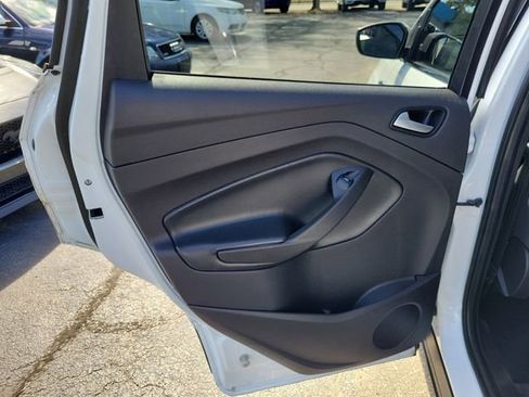 Used 2018 Ford Escape SE image 28