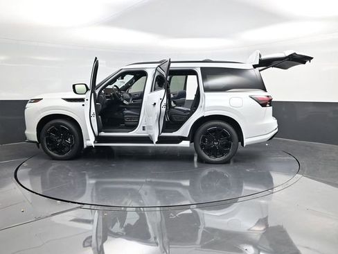 New 2026 INFINITI QX80 4WD image 68