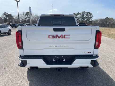 Used 2024 GMC Sierra 1500 AT4 w/ AT4 Premium Package image 4