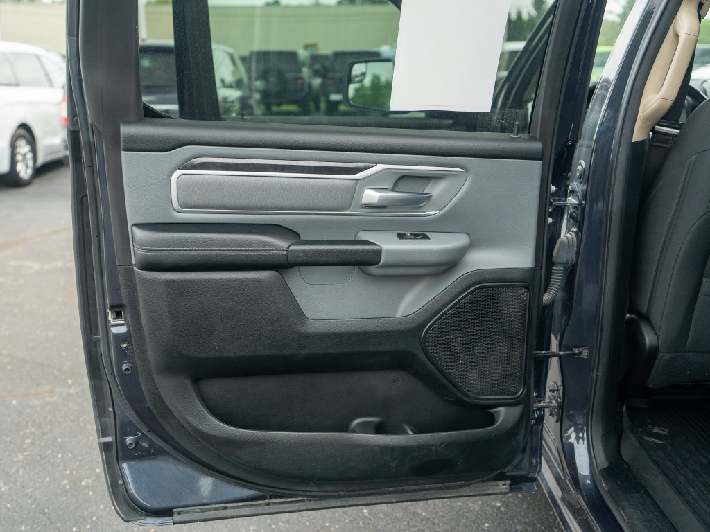 Used 2020 RAM 1500 Big Horn AWD/4WD image 11