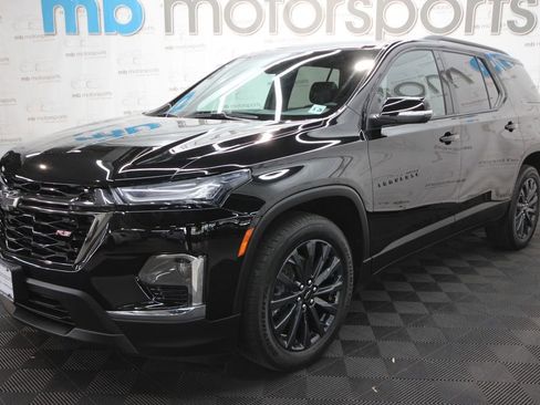 Used 2023 Chevrolet Traverse RS w/ LPO, Floor Liner Package AWD/4WD image 1