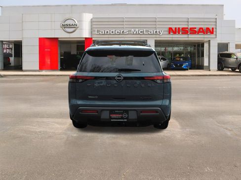 New 2026 Nissan Pathfinder Platinum image 4