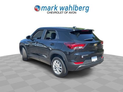 Used 2025 Chevrolet TrailBlazer LS w/ LS Convenience Package FWD image 6