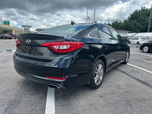 Used 2015 Hyundai Sonata SE FWD image 4