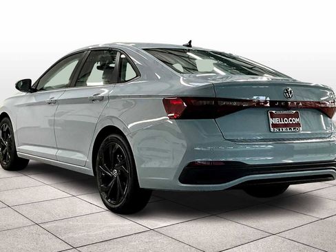 New 2026 Volkswagen Jetta SE image 3