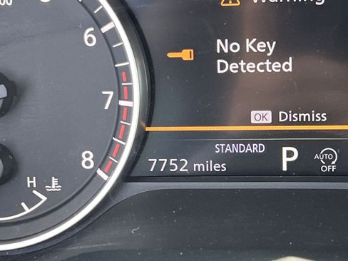 Used 2026 Nissan Pathfinder SV FWD image 7
