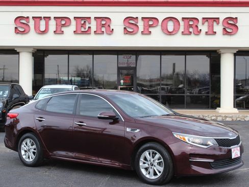 Used 2017 Kia Optima LX image 1