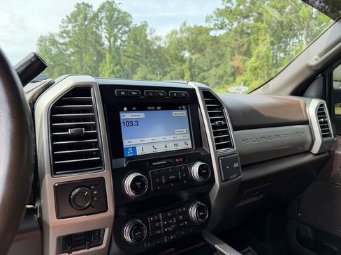 Used 2019 Ford F350 King Ranch w/ King Ranch Ultimate Package AWD/4WD image 14