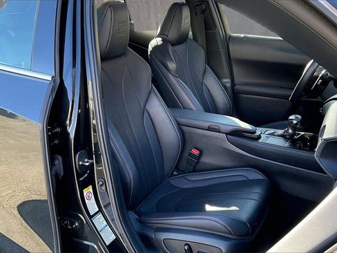 Used 2019 Lexus UX 250h F Sport w/ F Sport Premium Package image 29