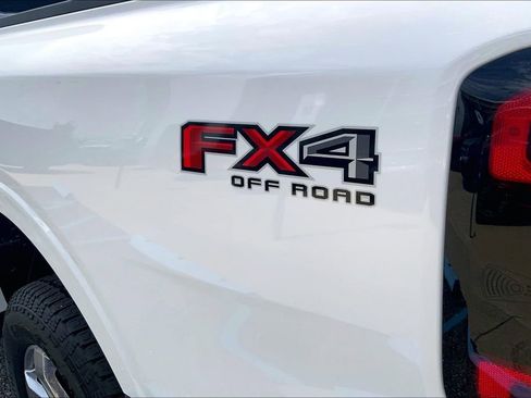 Used 2025 Ford Ranger XLT w/ FX4 Off-Road Package AWD/4WD image 4