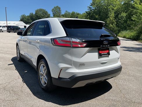 Used 2024 Ford Edge SEL AWD/4WD image 7