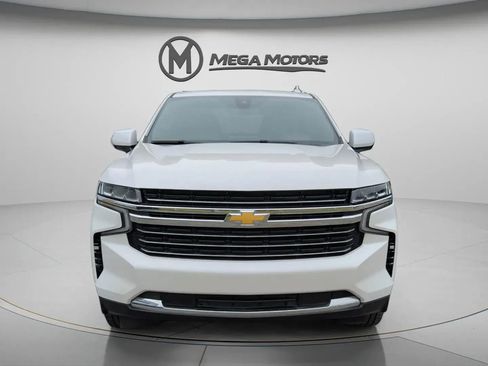 Used 2021 Chevrolet Suburban LT RWD image 12