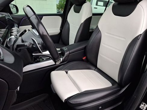 Used 2022 Mercedes-Benz GLB 35 AMG 4MATIC image 15