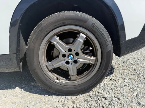 Used 2025 BMW X1 xDrive28i AWD/4WD image 15