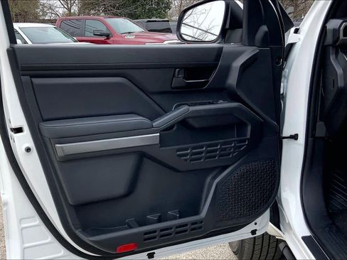 Used 2025 Toyota Tacoma SR5 image 20