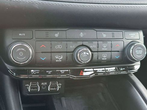 Used 2022 Dodge Durango GT image 26