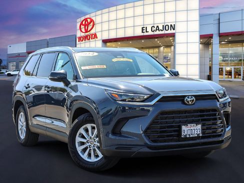 Certified 2024 Toyota Grand Highlander AWD image 1