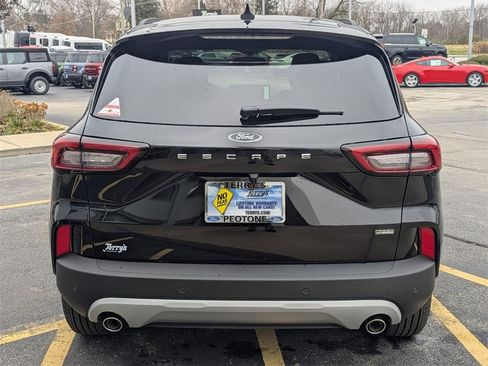 New 2026 Ford Escape SE image 4