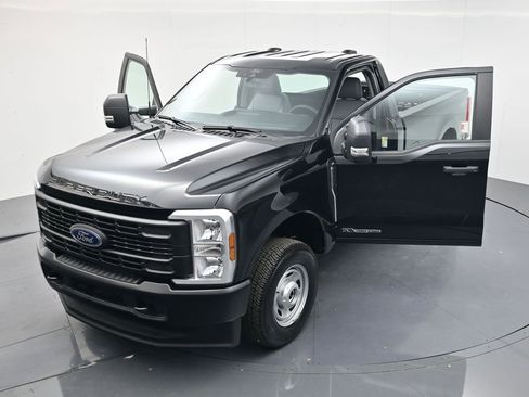 Used 2026 Ford F250 XL AWD/4WD image 46