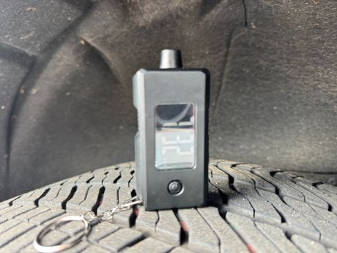 Used 2025 GMC Yukon XL Denali AWD/4WD image 80