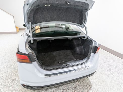 Used 2023 Nissan Altima 2.5 SR w/ SR Premium Package AWD/4WD image 29