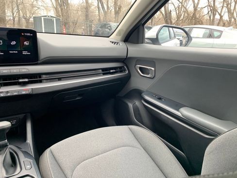 Used 2025 Kia K4 LXS image 35