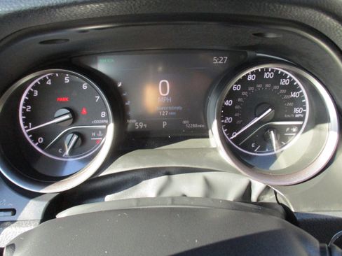 Used 2024 Toyota Camry SE w/ Cold Weather Package AWD/4WD image 18