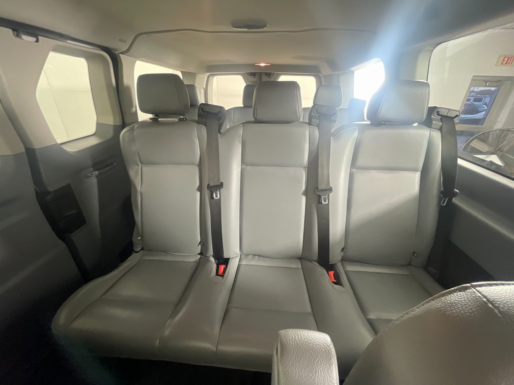 Used 2017 Ford Transit 150 XL RWD image 23
